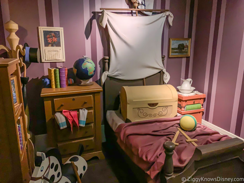 kids' room on Peter Pan's Flight attraction in the queue