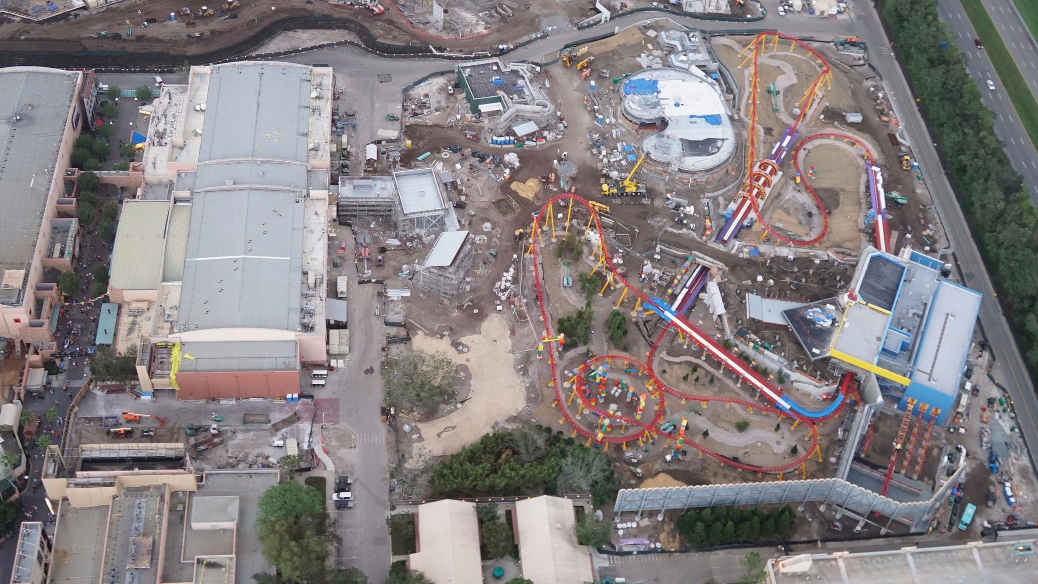 toy story land construction