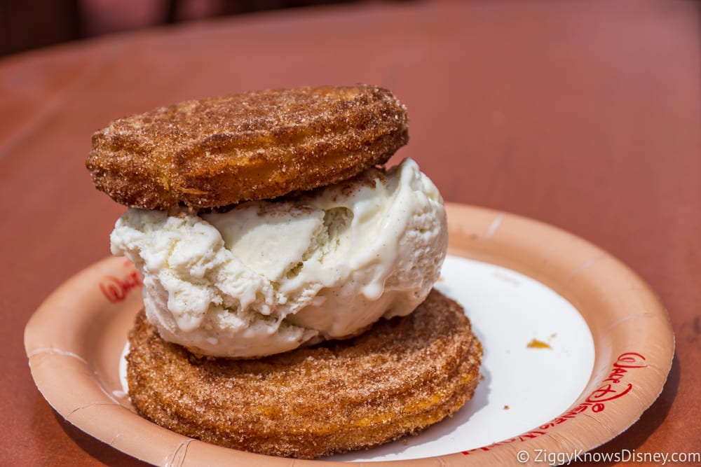 REVIEW Ice Cream Churro Sandwich at Sleepy Hollow Refreshments