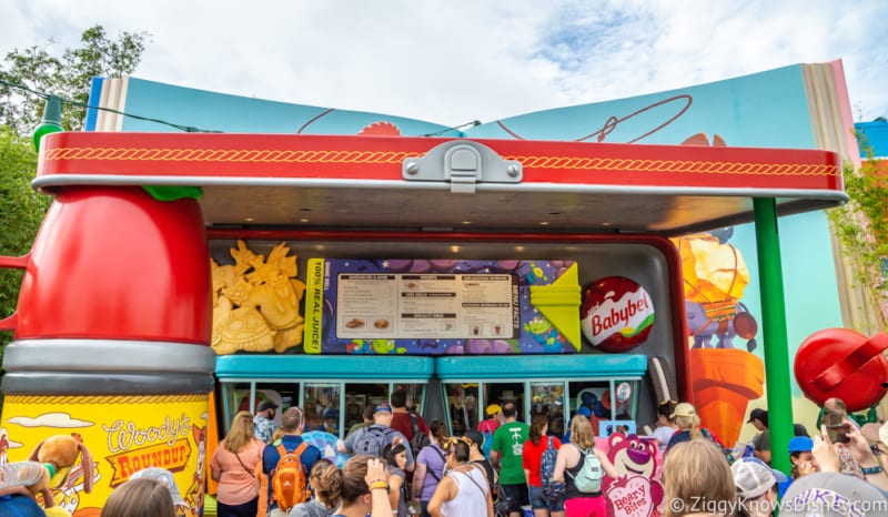 Woody's Lunch Box Review Toy Story Land 