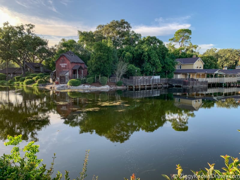 Liberty Square Riverboat Refurbishment Extended through December 2018 Disney's Magic Kingdom