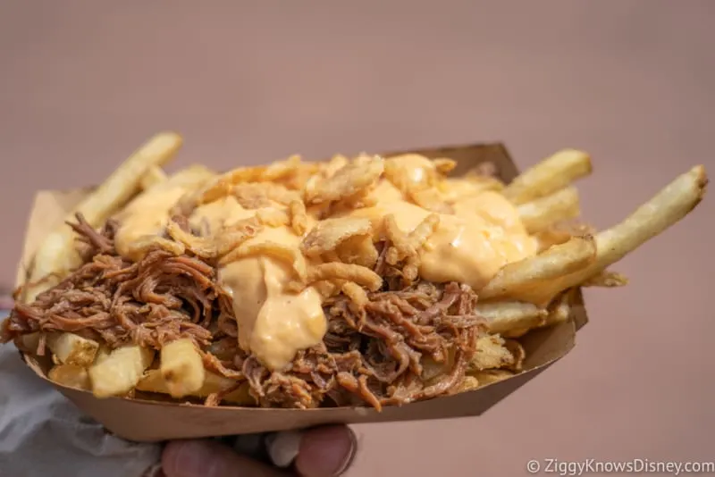 Refreshment Port Review 2018 Epcot Food and Wine Festival beef brisket poutine