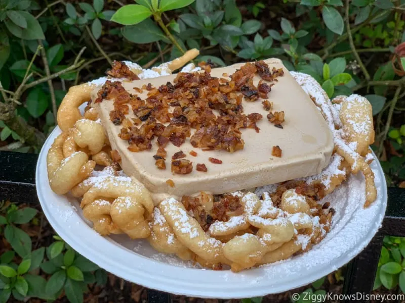REVIEW Maple Bacon Funnel Cake Epcot