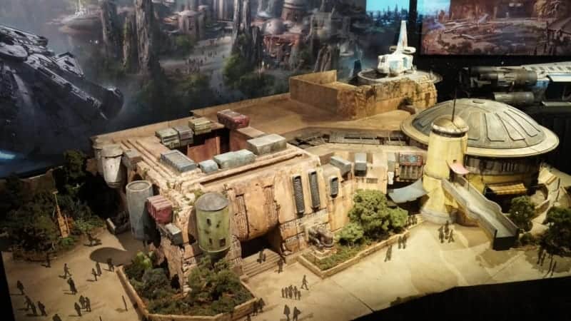 Star Wars galaxy's edge construction update October 2018 