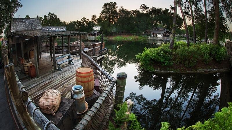 Aunt Polly's Tom Sawyer Island Reopening