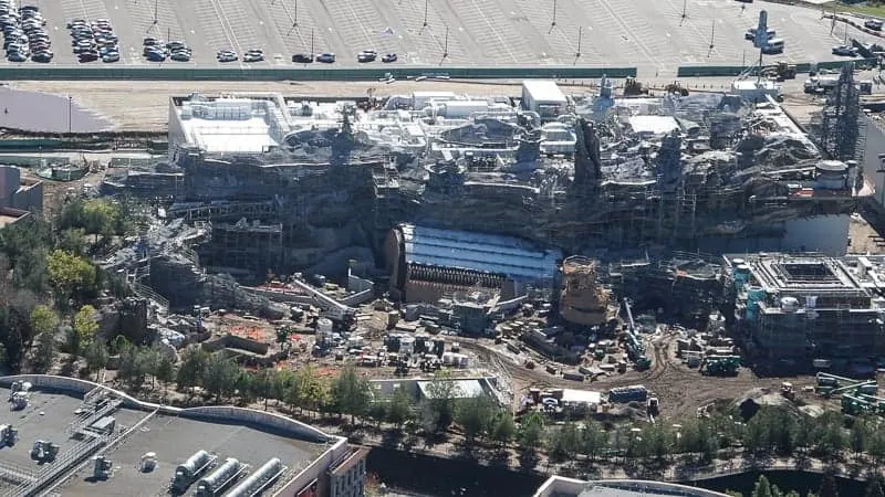 Star Wars Galaxy's Edge Construction Update December 2018 Rise of the Resistance front