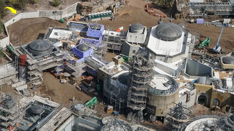 Galaxy's Edge Update February 2019 Rock spire on building