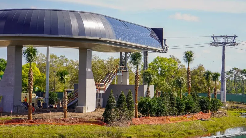 Disney Skyliner Gondola construction update March 2019 turn station