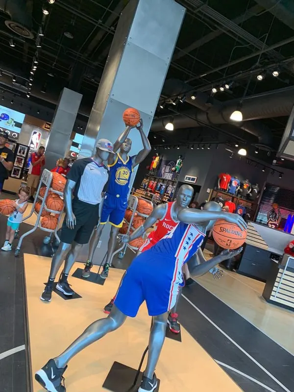 mannequins in NBA Experience Store