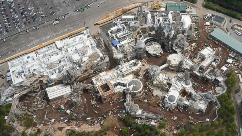 Star Wars Galaxy's Edge Construction Update April 2019 overview of the whole land