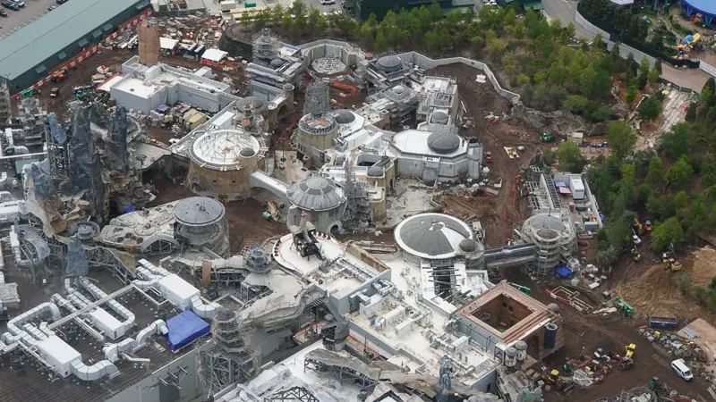 Star Wars Galaxy's Edge Construction Update April 2019 aerial Black Spire Outpost