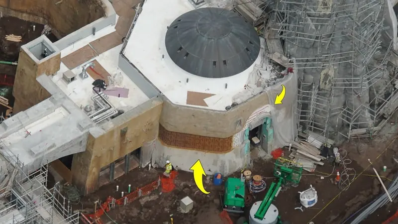 Star Wars Galaxy's Edge Construction Update April 2019 details on walls of Docking Bay 7