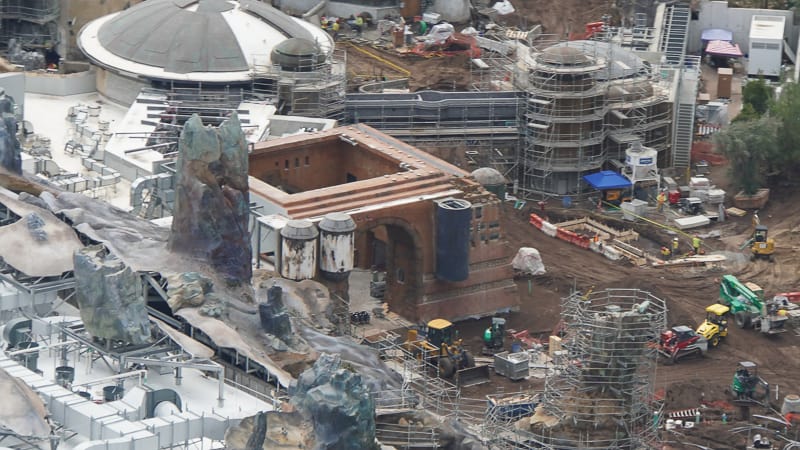 Star Wars Galaxy's Edge Docking Bay 7 side view