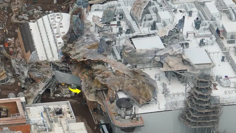 Star Wars Galaxy's Edge Construction Update April 2019 Rise of the Resistance roof