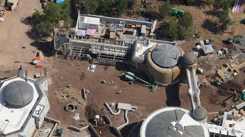Star Wars Galaxy's Edge Construction Updates May 2019 Toy Story Land Entrance
