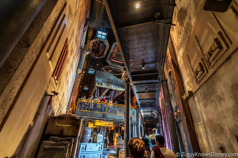 Millennium Falcon Smuggler's Run Ride entering the inside of the queue