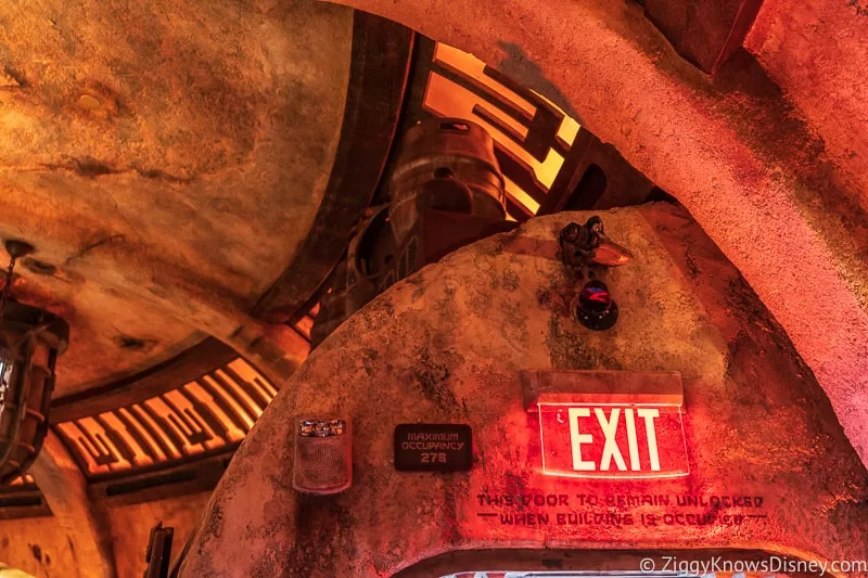 exit sign Oga's Cantina