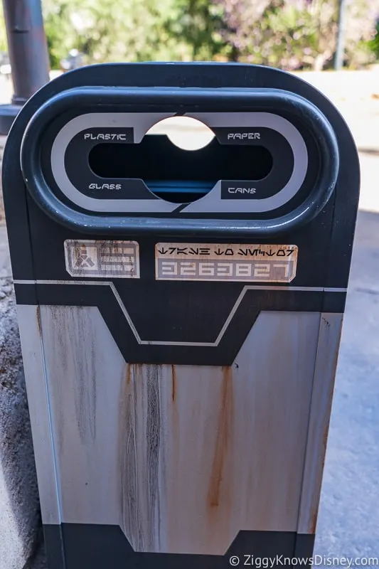 Star Wars Galaxy's Edge garbage bins