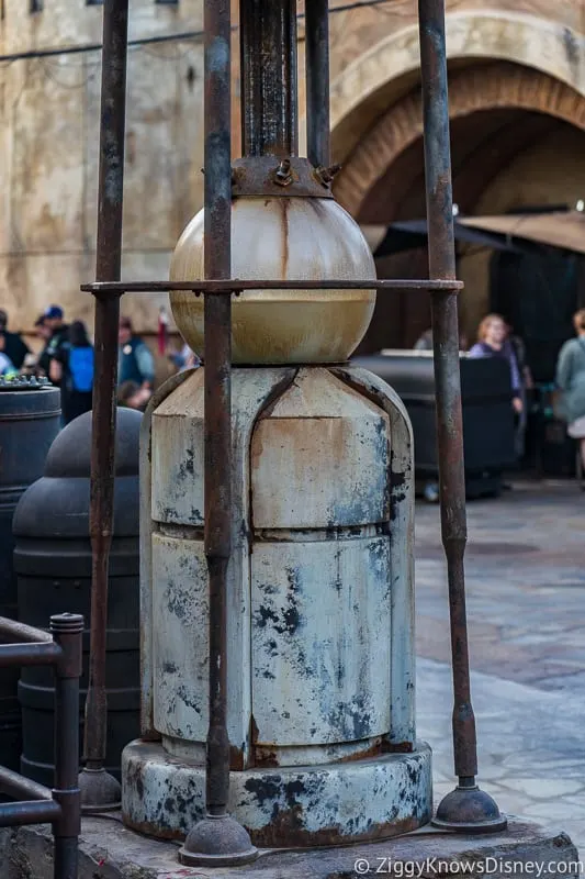 Star Wars Galaxy's Edge canisters