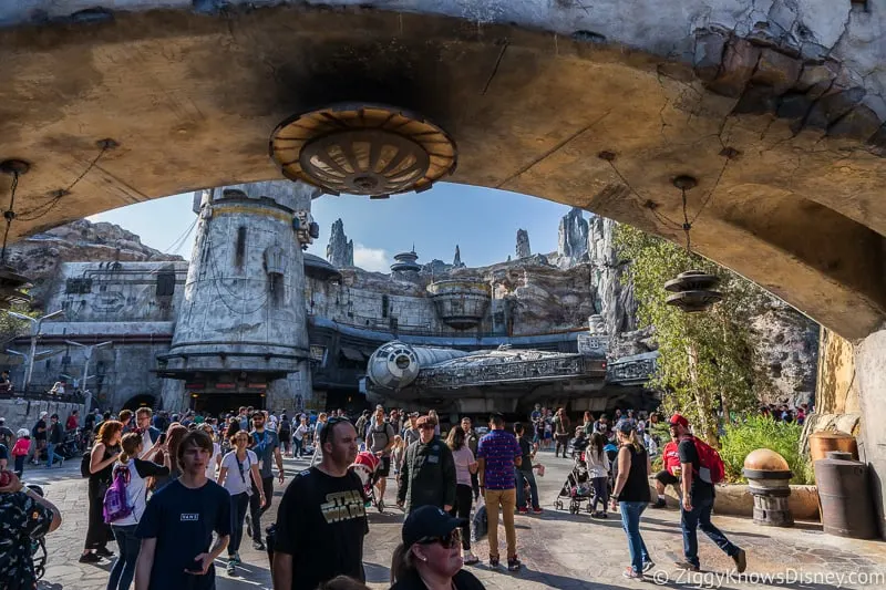 5 Reasons to Visit Star Wars: Galaxy's Edge at Night