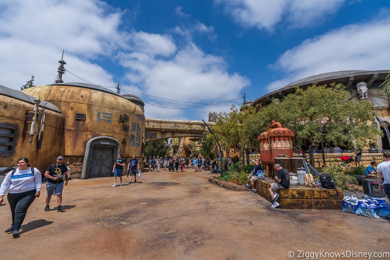 Star Wars Galaxy's Edge Full Walkthrough Disneyland 