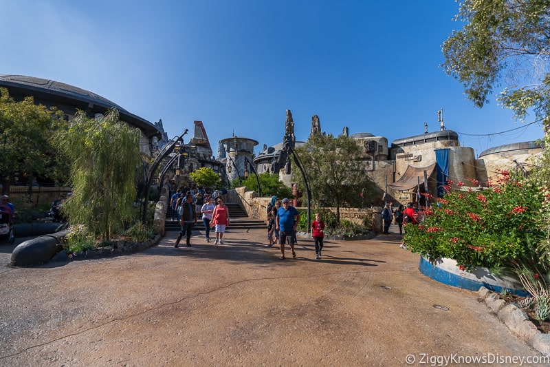 Star Wars Galaxy's Edge Full Walkthrough Disneyland 