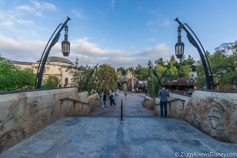 Star Wars Galaxy's Edge Full Walkthrough Disneyland 