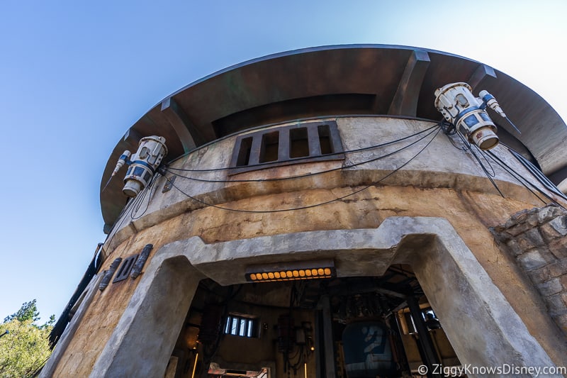 Ronto Roasters entrance Star Wars Galaxy's Edge