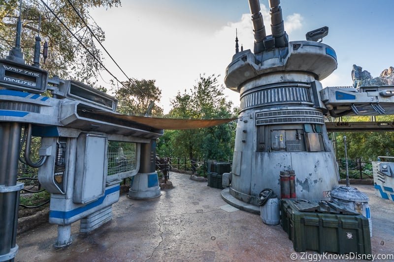 Star Wars Galaxy's Edge Full Walkthrough Disneyland 