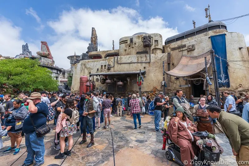 Star Wars Galaxy's Edge Full Walkthrough Disneyland 