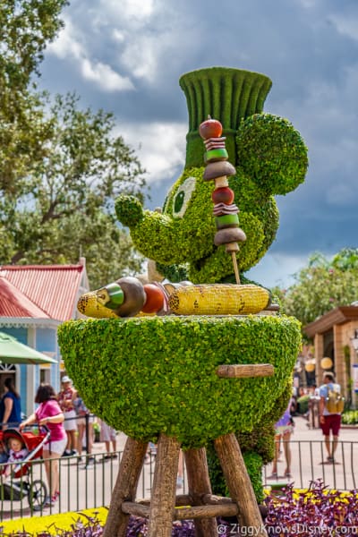 mickey barbecue topiary at Epcot food and wine festival