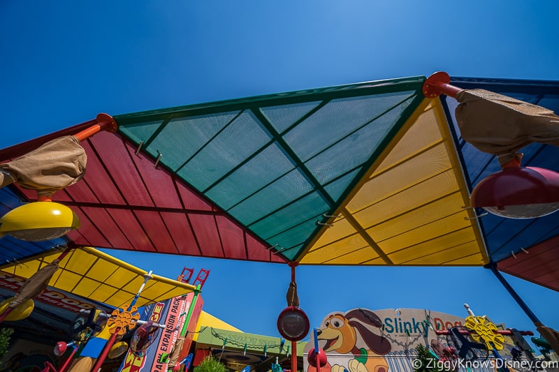 New Slinky Dog Dash Shade Structure 