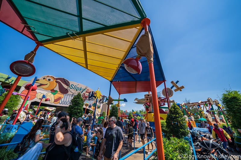 New Slinky Dog Dash Shade Structure 