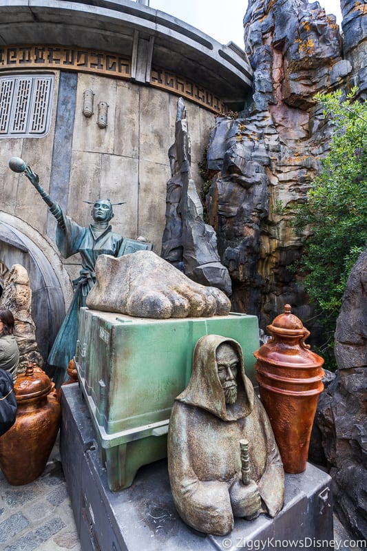 outside Dok Ondar's Den of Antiquities Galaxy's Edge