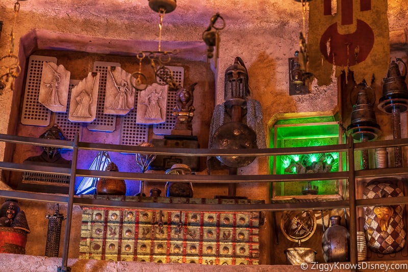 Dok Ondar's Den of Antiquities Galaxy's Edge artifacts 3