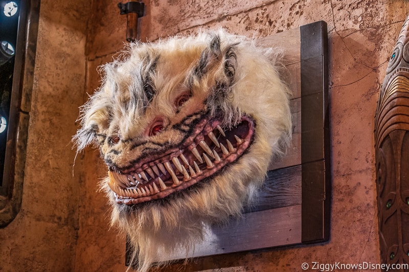 animal heads in Dok Ondar's Den of Antiquities Galaxy's Edge 3