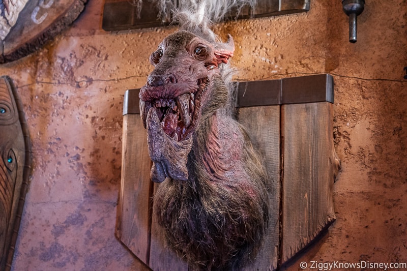 animal heads in Dok Ondar's Den of Antiquities Galaxy's Edge 4