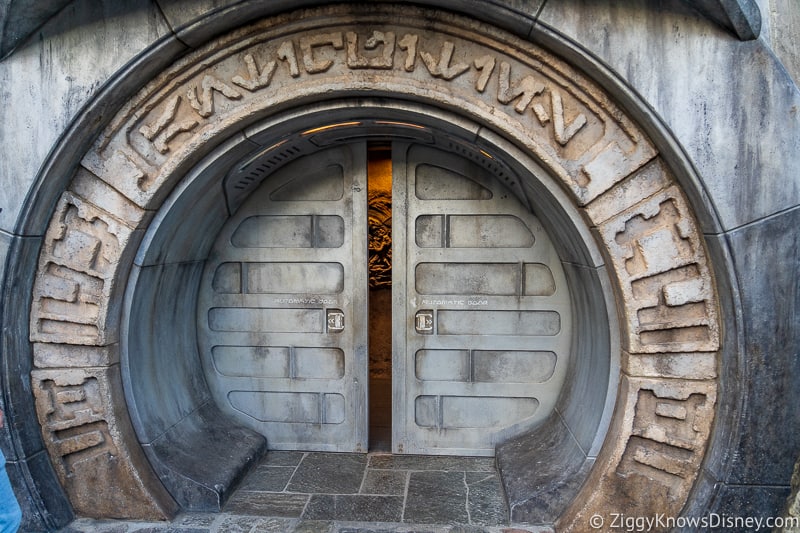Door to Dok Ondar's Den of Antiquities Galaxy's Edge