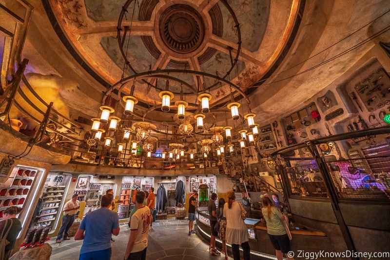 inside Dok Ondar's Den of Antiquities Galaxy's Edge