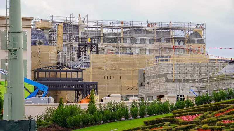 dark steel frame and building facades Remy's Ratatouille and France Construction Update November 2019