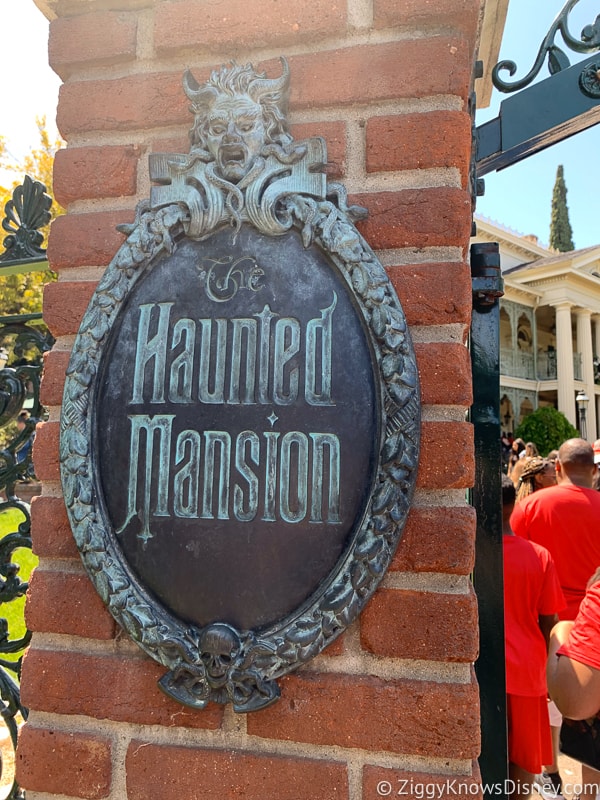 haunted mansion closing at disneyland