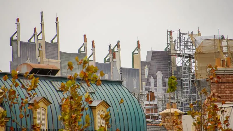 roof facade of buildings in France pavilion construction update January 2020