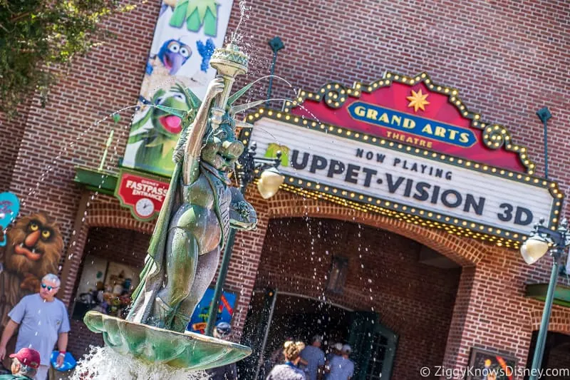 Disney's Hollywood Studios Rides miss piggy statue outside Muppet Vision 3D