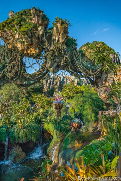 Pandora The World of Avatar floating mountains