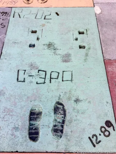 R2D2 and C3PO footprints Chinese Theater