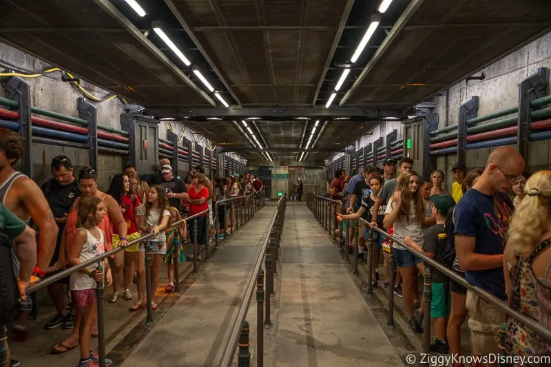 queue for Flight of Passage Disney World Crowd Calendar