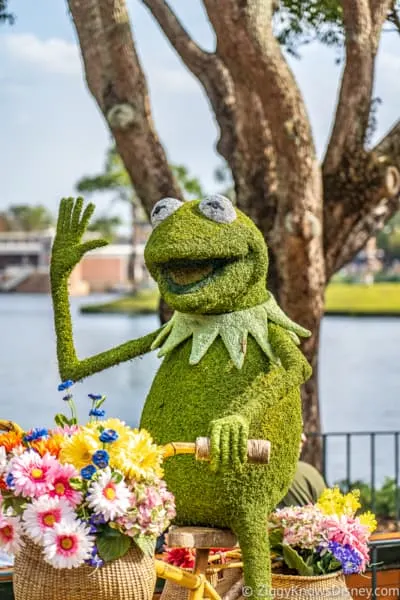Kermit Topiary Epcot Flower and Garden Festival