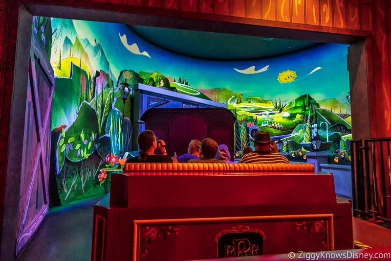 Mickey and Minnie's Runaway Railway leaving the station