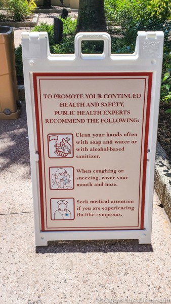 Left-Handers, Rejoice! A Special Spot in Disney Springs Reopened Just for  YOU!