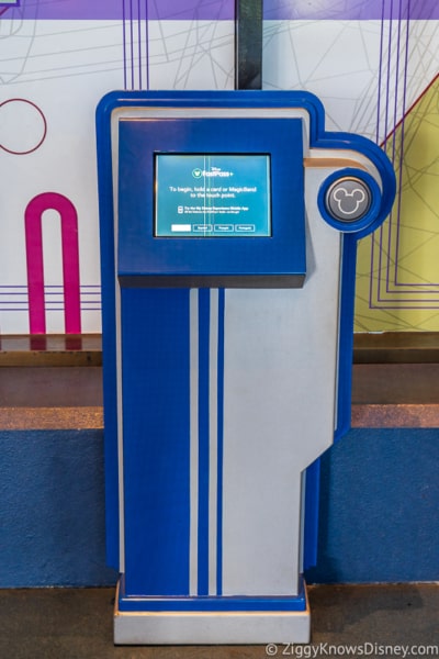 disneyland virtual queue times